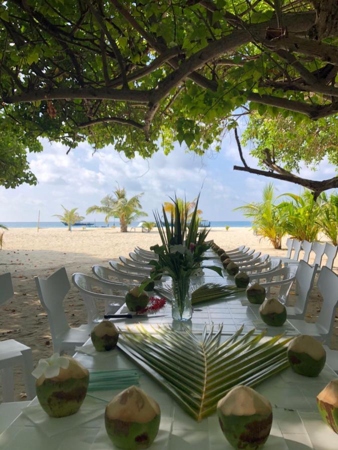 Huvan Inn Fulidhoo Exterior photo